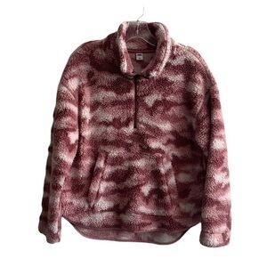 Old Navy Pink Camo Fuzzy Fleece 1/4 Zip Top